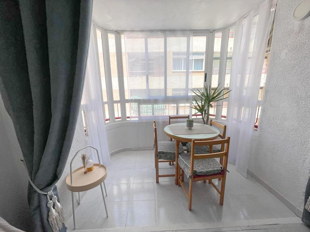 Studio Flat 150M Away From Beach Торевьиа Экстерьер фото