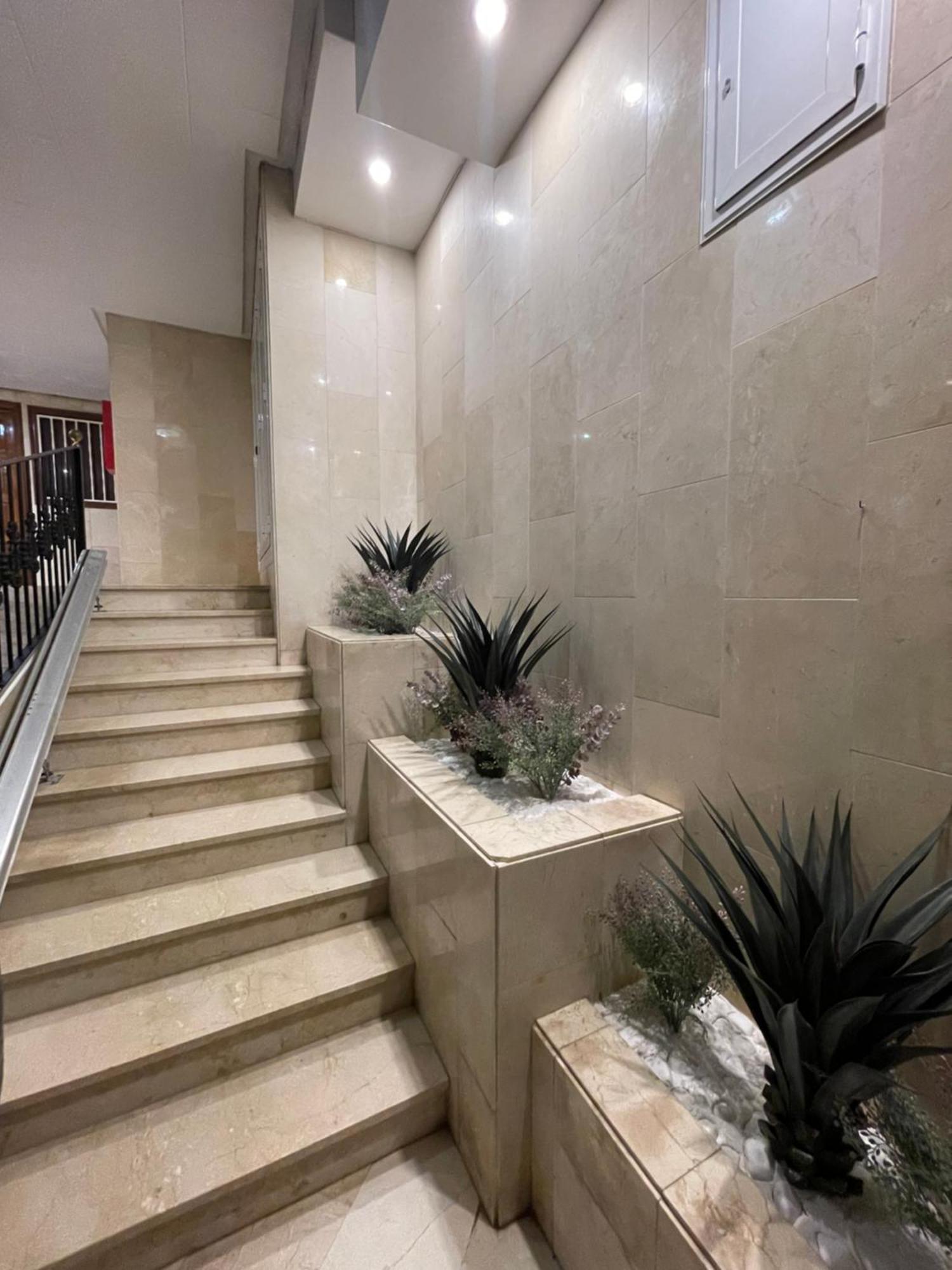 Studio Flat 150M Away From Beach Торевьиа Экстерьер фото